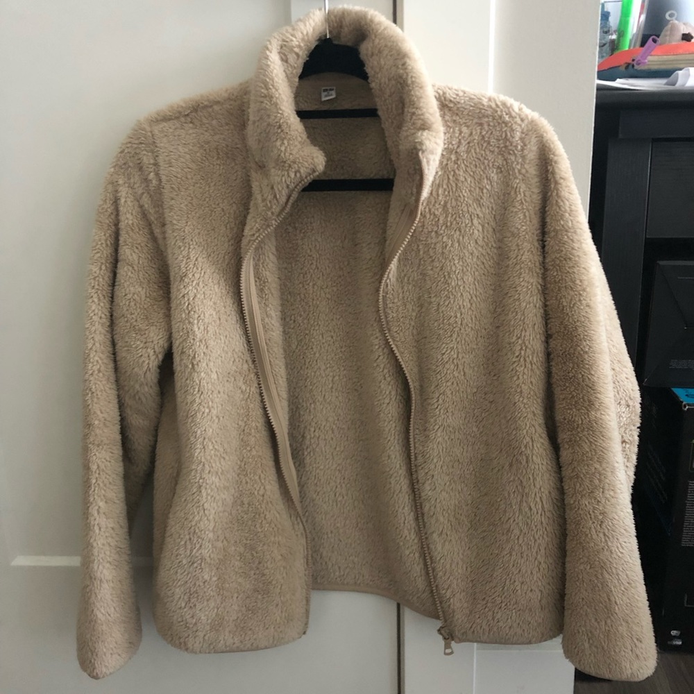 UNIQLO Fluffy Yarn Fleece Jacket